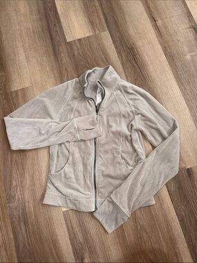 Lululemon Scuba Track Jacket Velvet Cord
Riverstone Beige Zip Up Sweatshirt 4